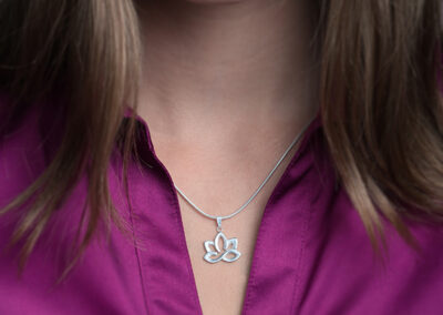 Online-Shop Eva Simon Schmuck Galerie Lotusblüte 925 silber Anhänger
